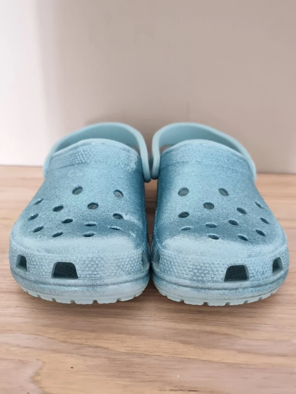 Crocs Kids J5 Classic Glitter Clogs Light Blue Slip-On Clog Shoes